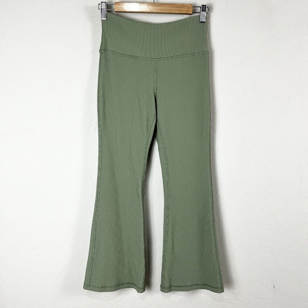 Athleta Elation Rib Crop Flare Leggings Activewear Pants Green Size Medium